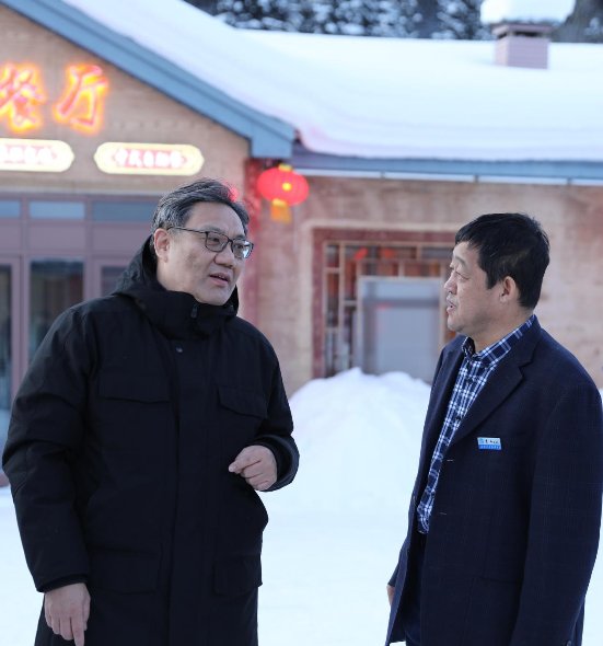 新年第一天,省长王文涛暗访雪乡